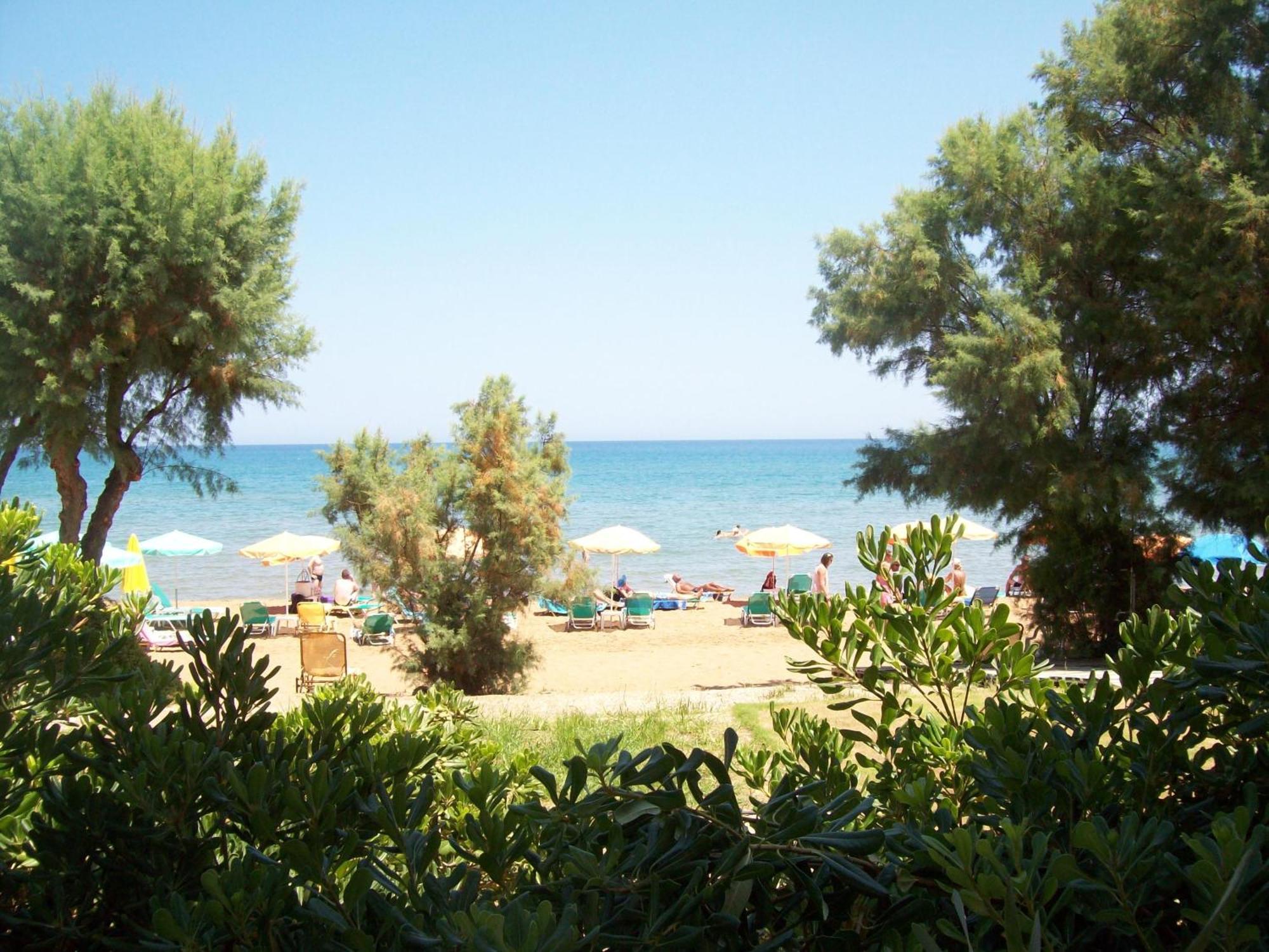 Kato Stalos Beach Экстерьер фото