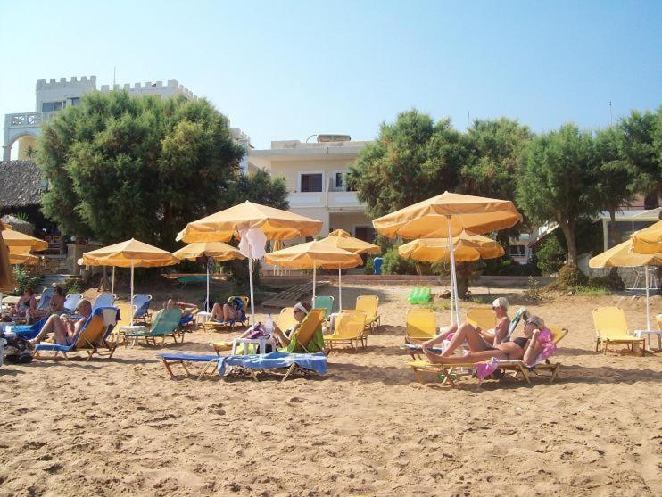 Kato Stalos Beach Экстерьер фото